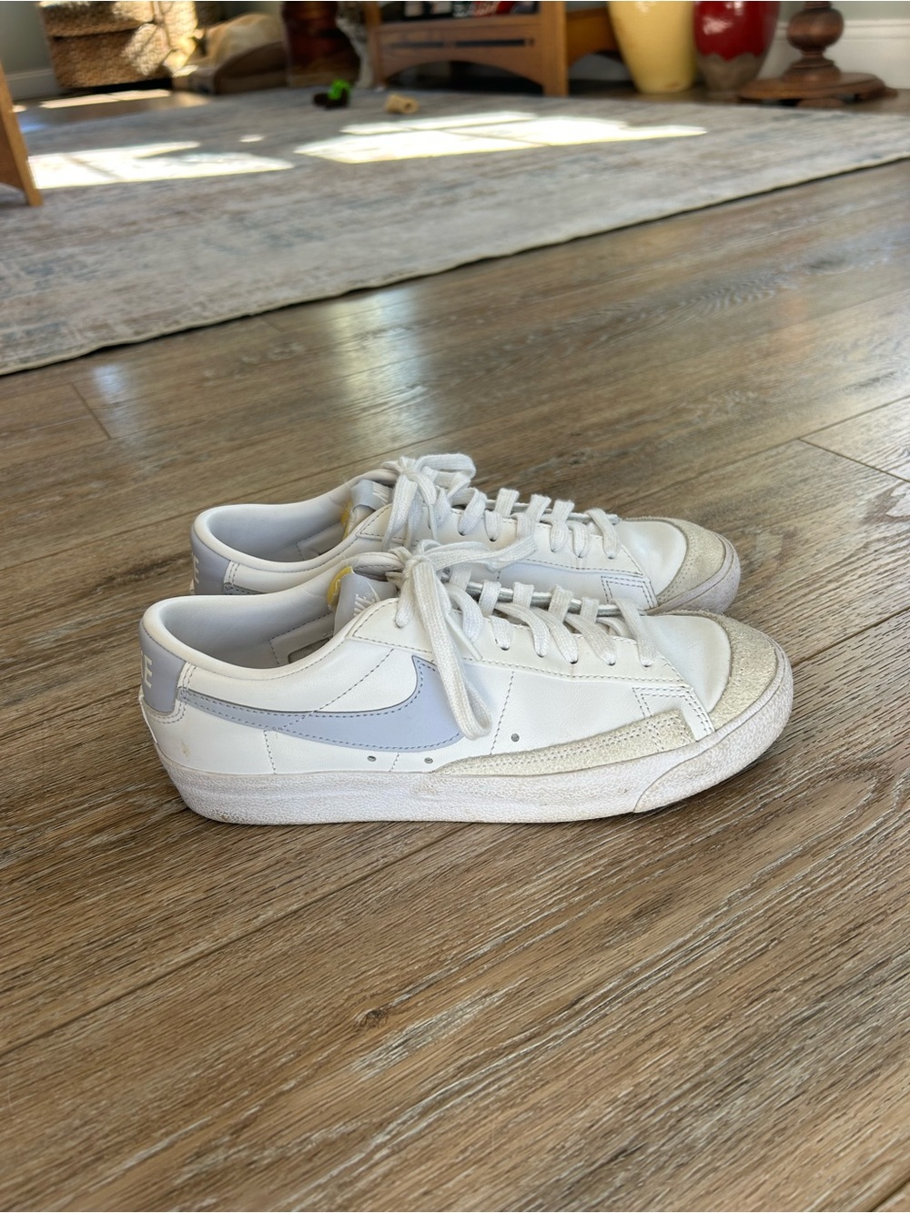 Nike Blazer Low - white/light blue